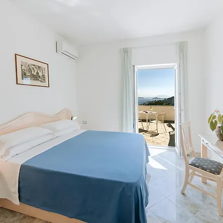 D'orta Hotel Ísquia