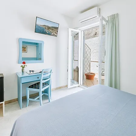 维拉道尔塔酒店