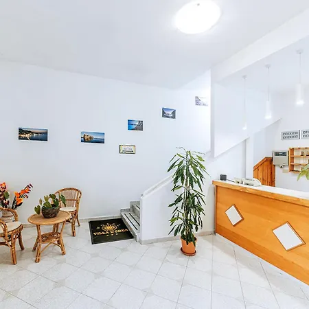 D'orta 3* Ísquia