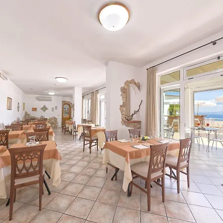 酒店 维拉道尔塔酒店 3*